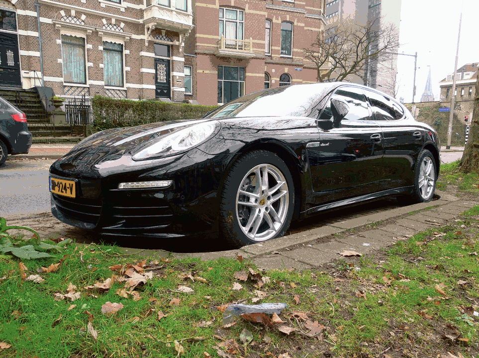 carRainbow.gif
