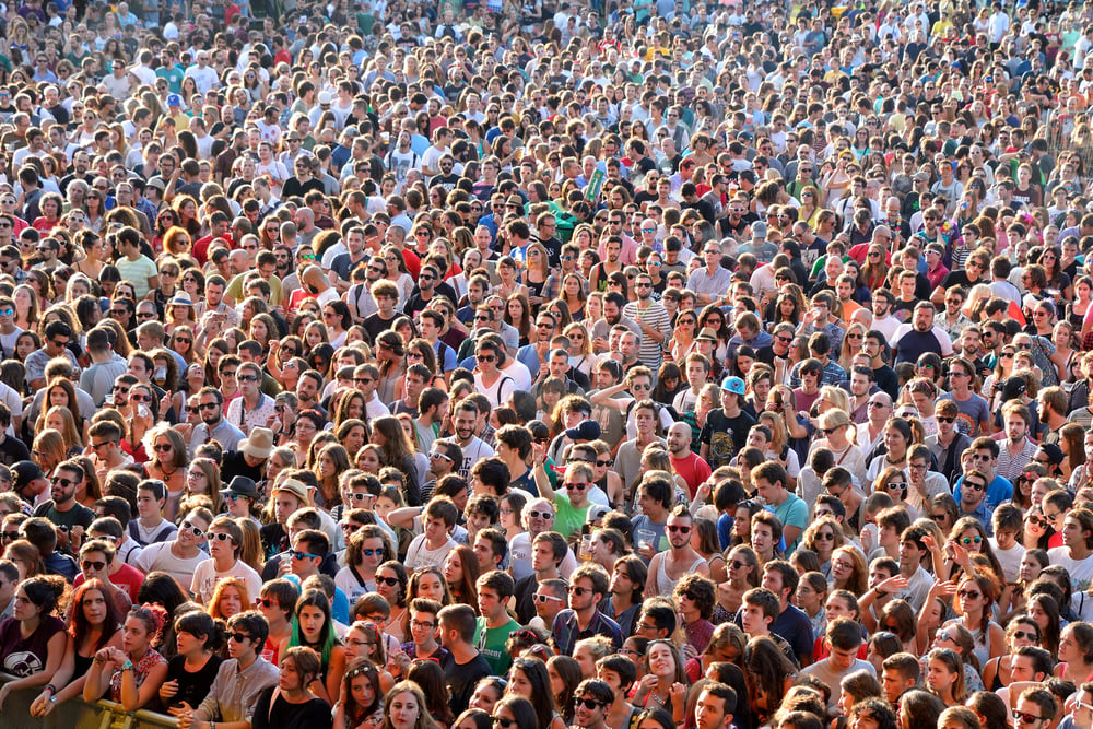 crowd[1].jpg