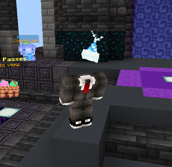 Cubecraft 8th bday hat.png