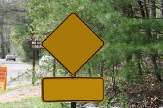 funny bizarre traffic signs 002.jpg